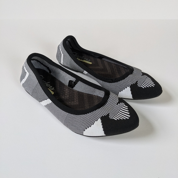 Skechers Shoes - Sketchers Cleo Wham Stretch Woven Fit Flats